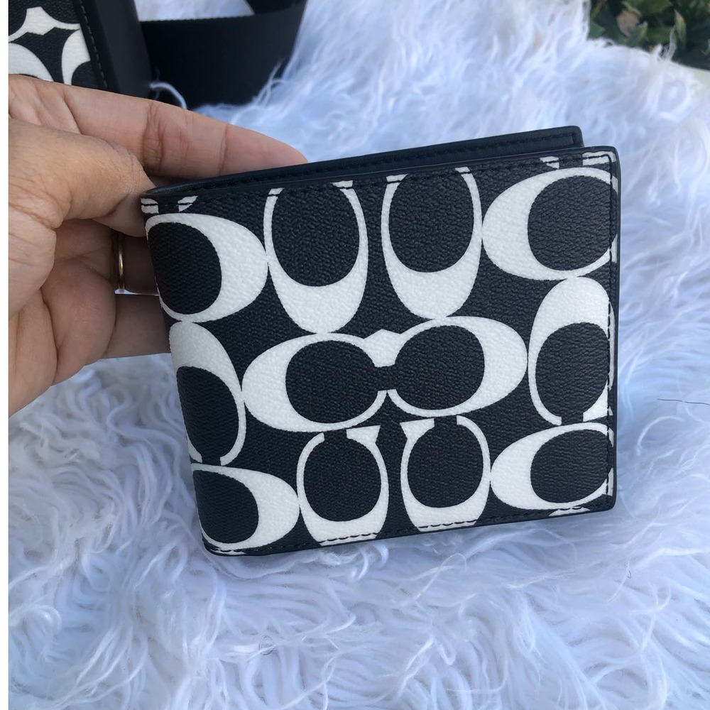 Coach Men 3 In 1 Wallet In Signature Canvas Black and White CC Logo